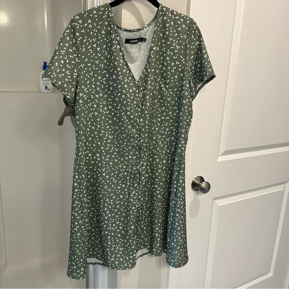 Patterned Missguided Dress - Picture 2 of 4